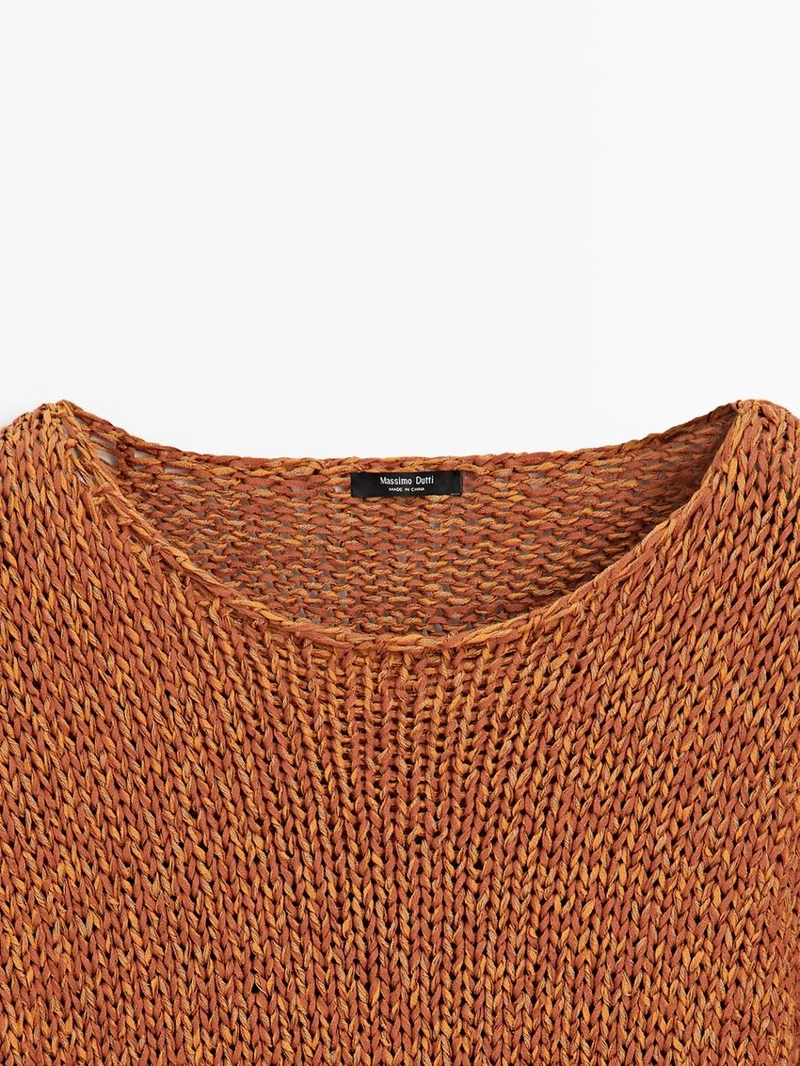 Свитер с вырезами из хлопкового микса