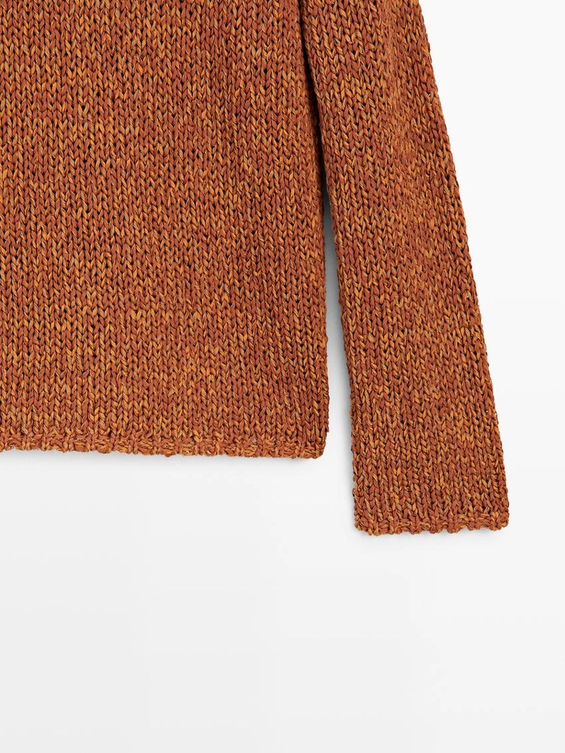 Свитер с вырезами из хлопкового микса