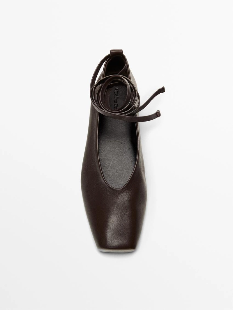 Балетки из кожи с завязками