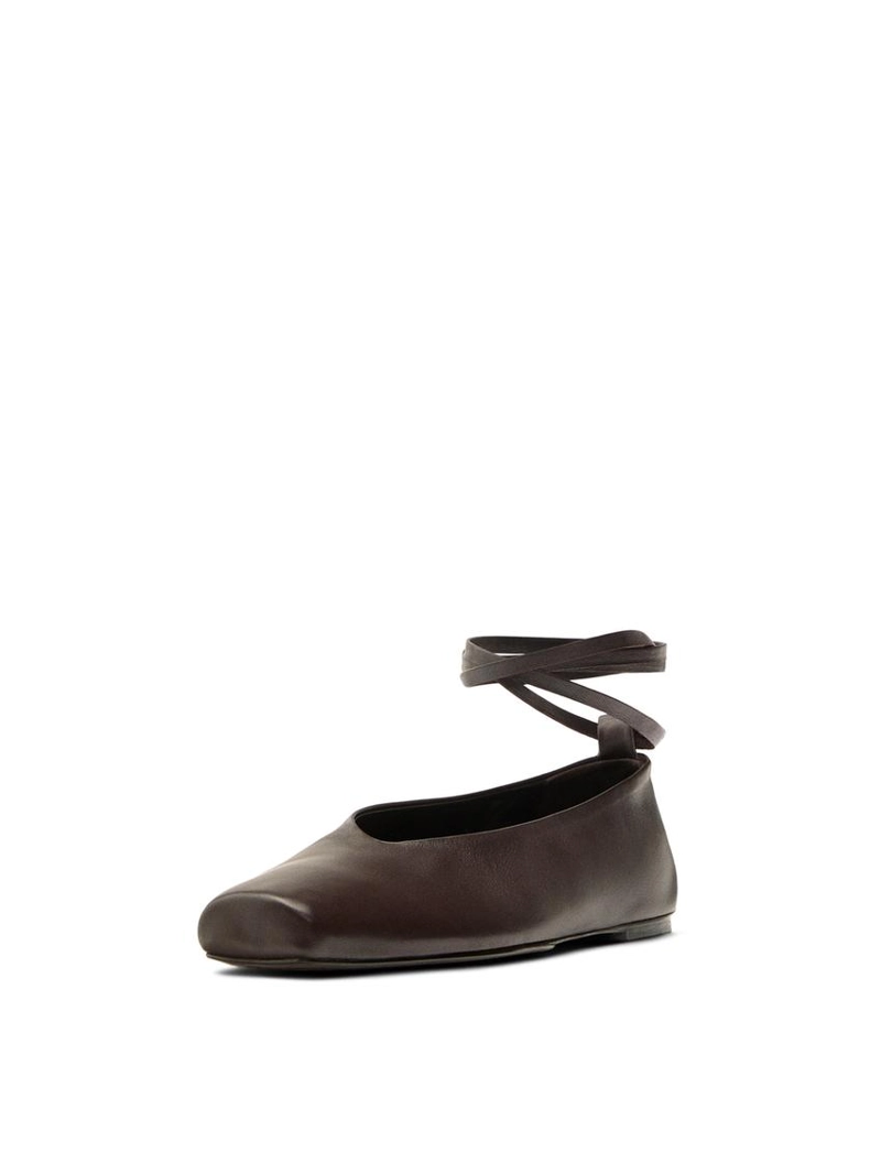 Балетки из кожи с завязками