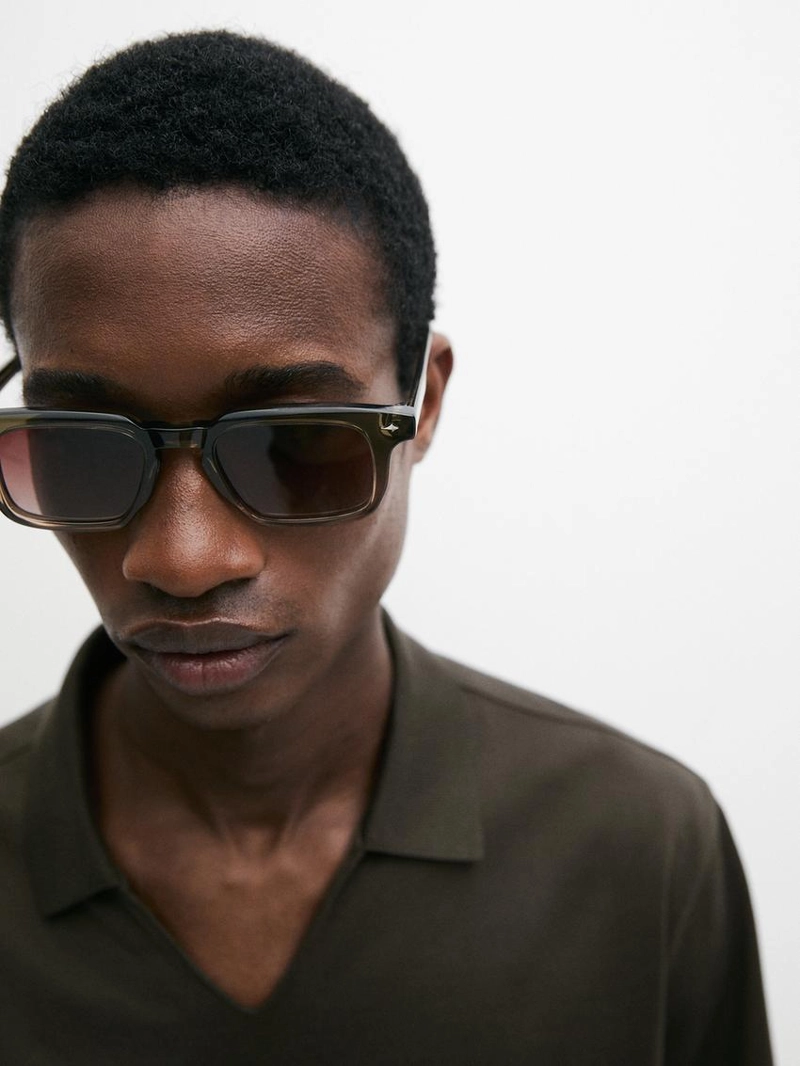 Поло с v-образным вырезом из хлопка