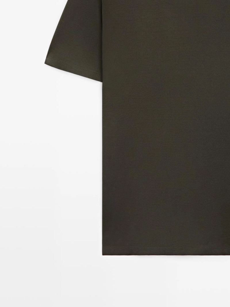 Поло с v-образным вырезом из хлопка