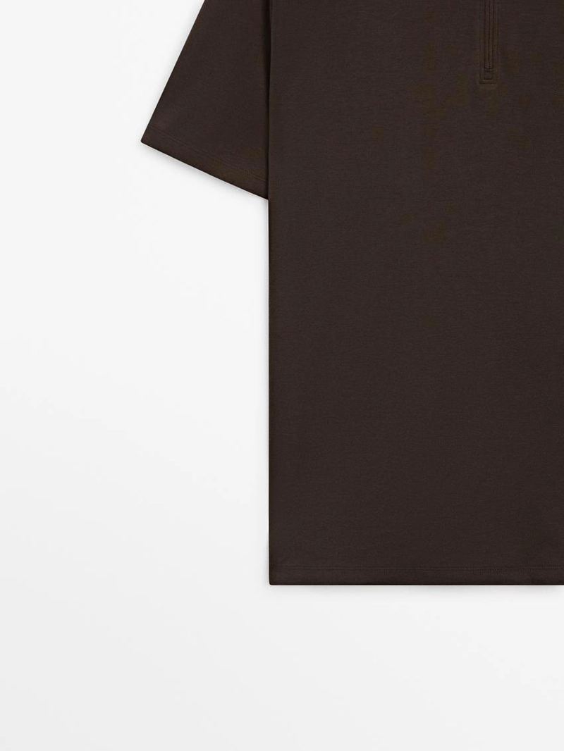 Поло с коротким рукавом и молнией