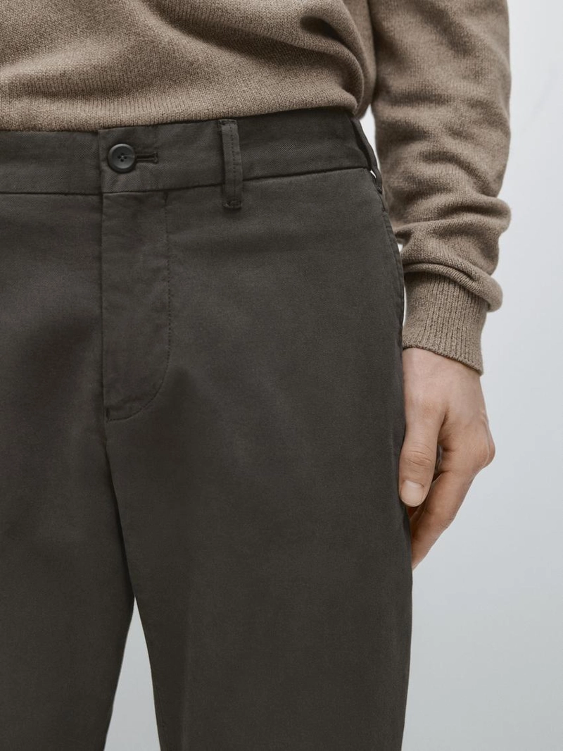 Брюки slim fit из хлопкового смесового материала