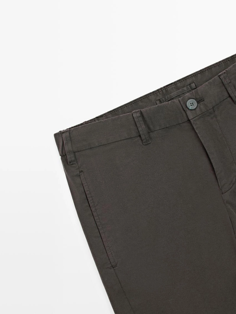 Брюки slim fit из хлопкового смесового материала