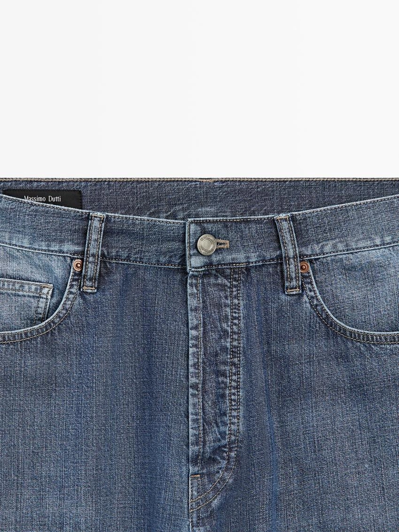 Легкие джинсы прямого кроя