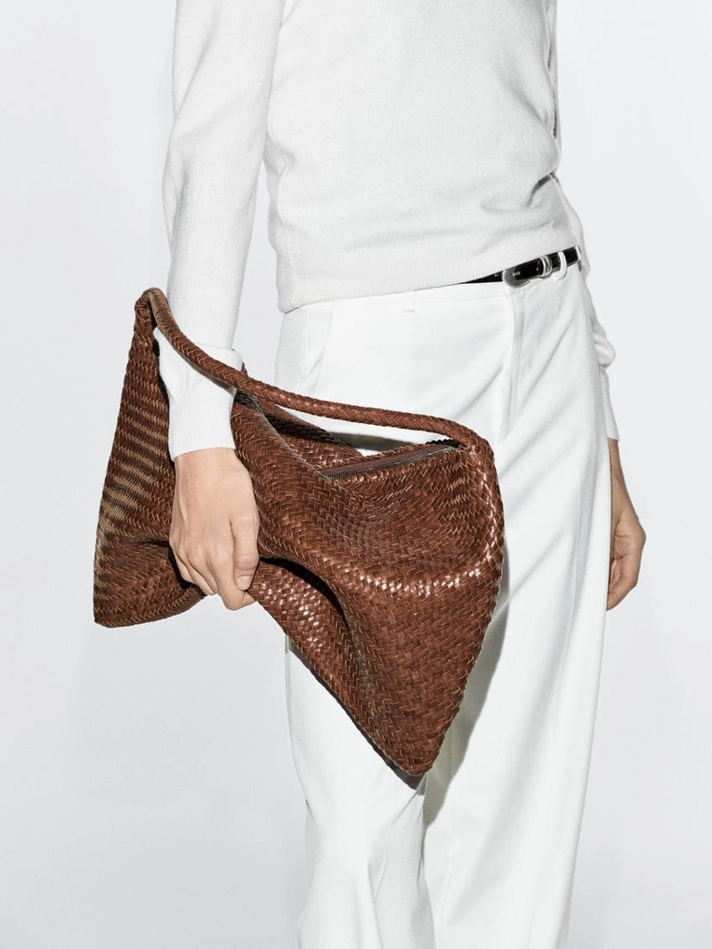 Сумка-сатчел из плетеной кожи наппа большого размера