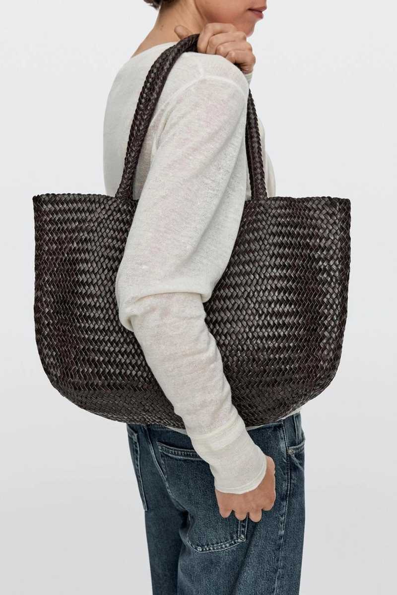 Сумка-тоут из плетеной натуральной кожи