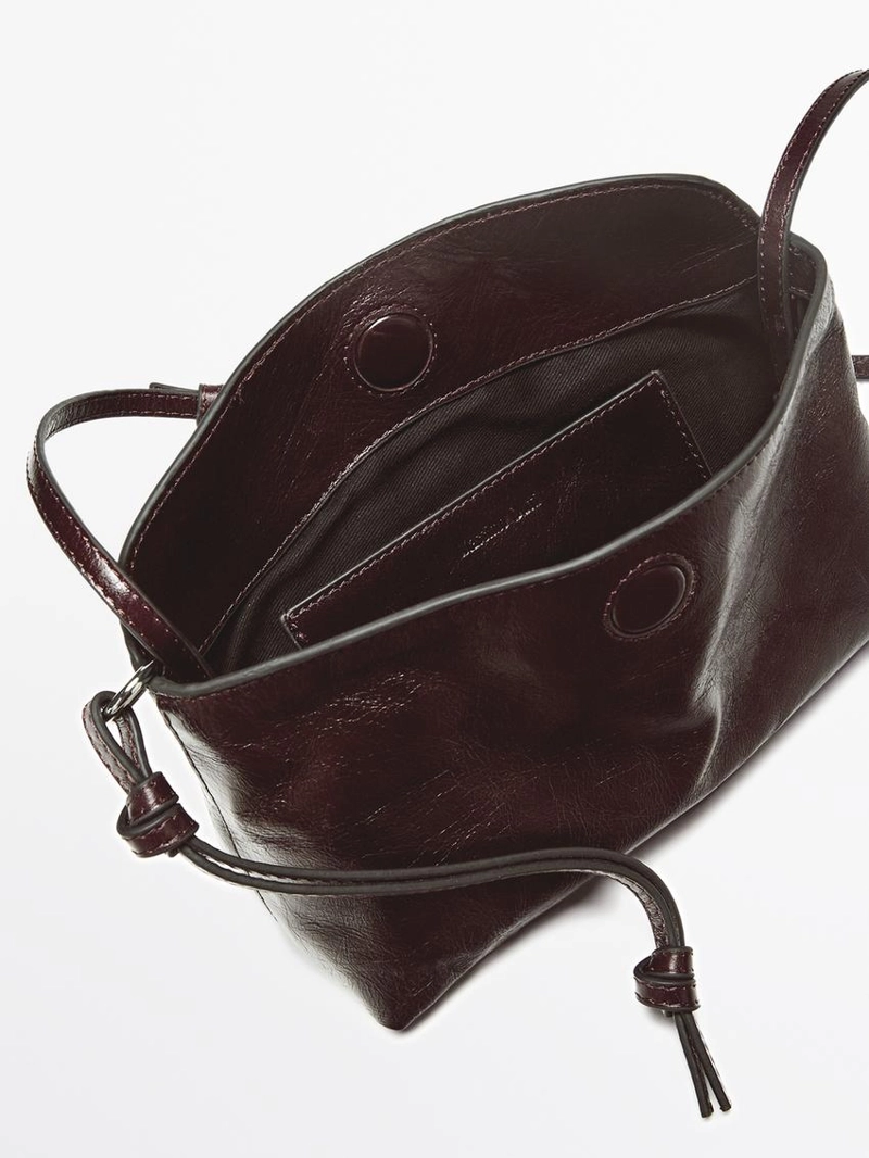 Сумка-клатч через плечо из наппы