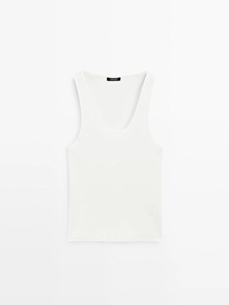 Топ с открытым горловым вырезом и бретельками