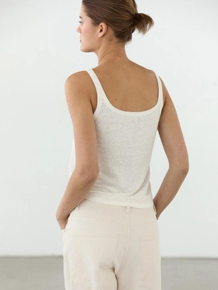 Льняная майка с лямками из смесового материала- Заказать в России