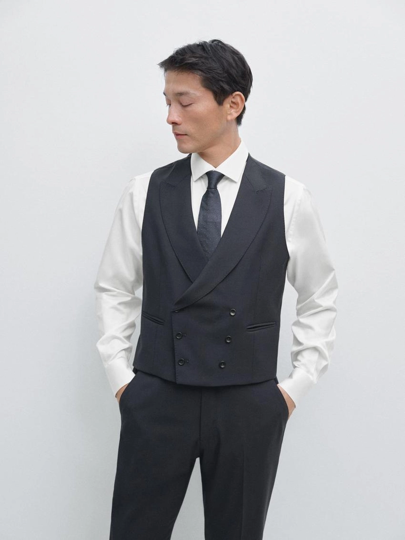 Жилет для костюма из кулирной шерсти