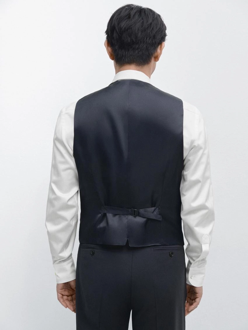 Жилет для костюма из кулирной шерсти