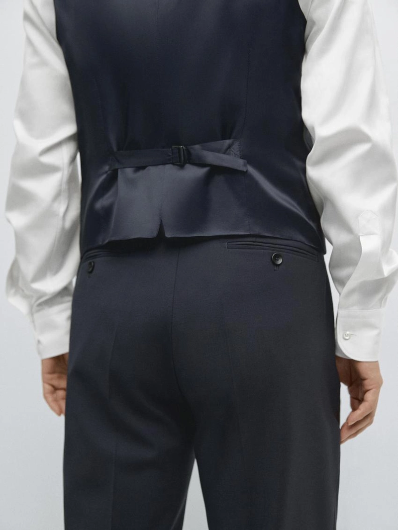 Жилет для костюма из кулирной шерсти