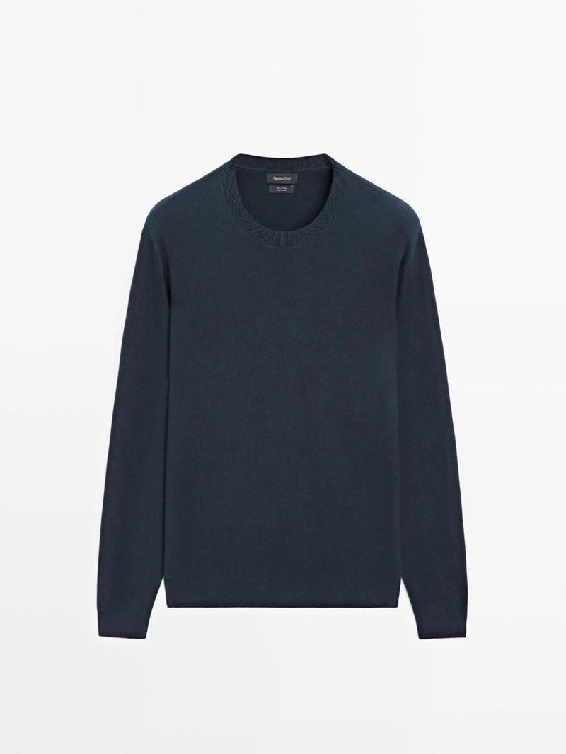 Хлопковый трикотажный свитер с круглым вырезом