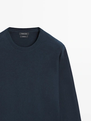 Хлопковый трикотажный свитер с круглым вырезом- Заказать в России