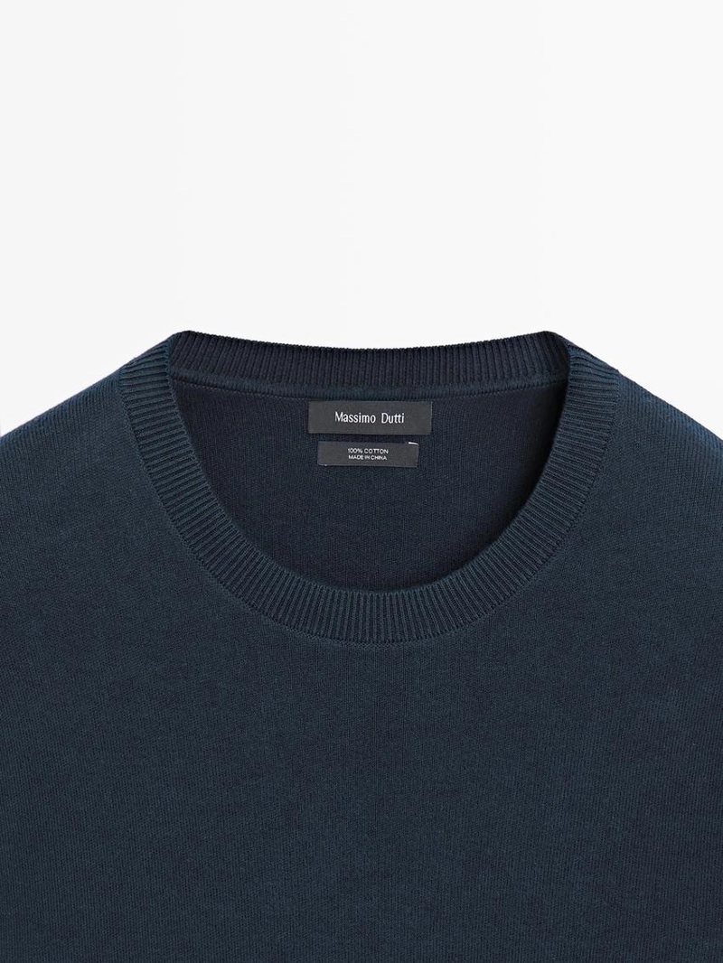 Хлопковый трикотажный свитер с круглым вырезом