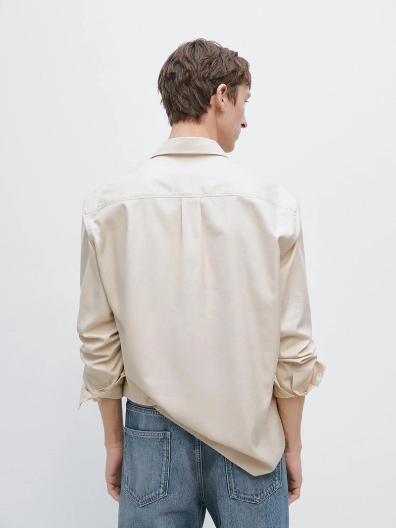 Рубашка из хлопковой ткани с карманами