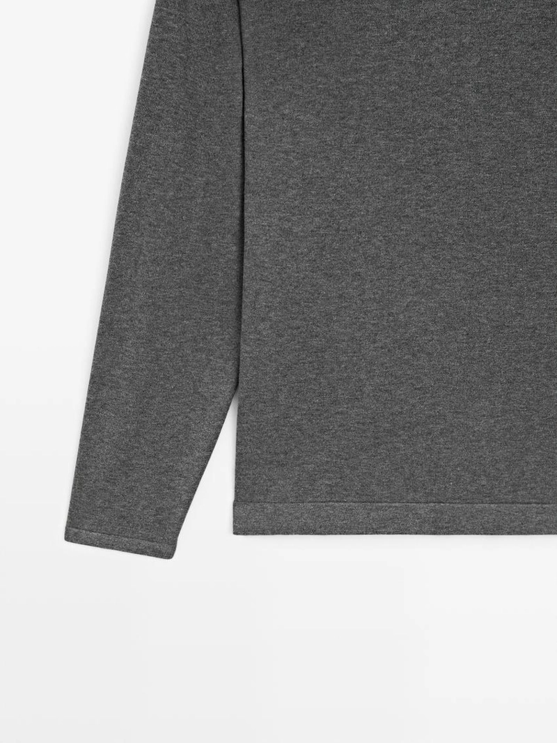 Хлопковый свитер с круглым вырезом