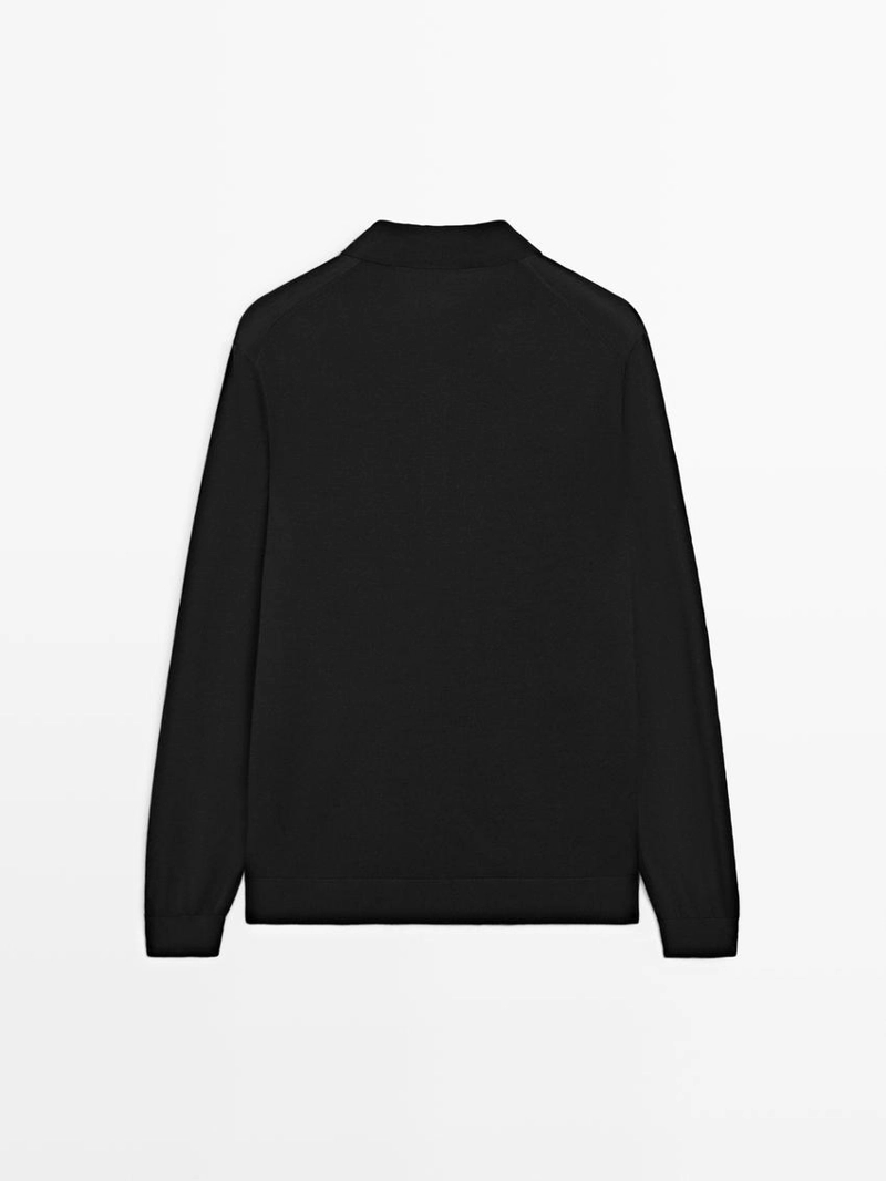 Свитер из шерсти с воротником-поло