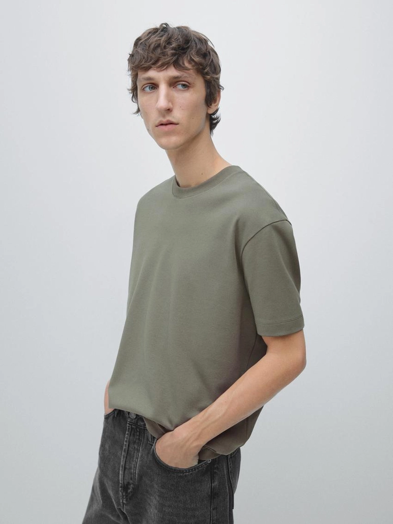 Футболка среднего веса из 100% хлопка