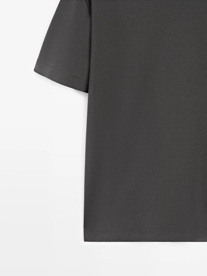 Футболка среднего веса из 100% хлопка