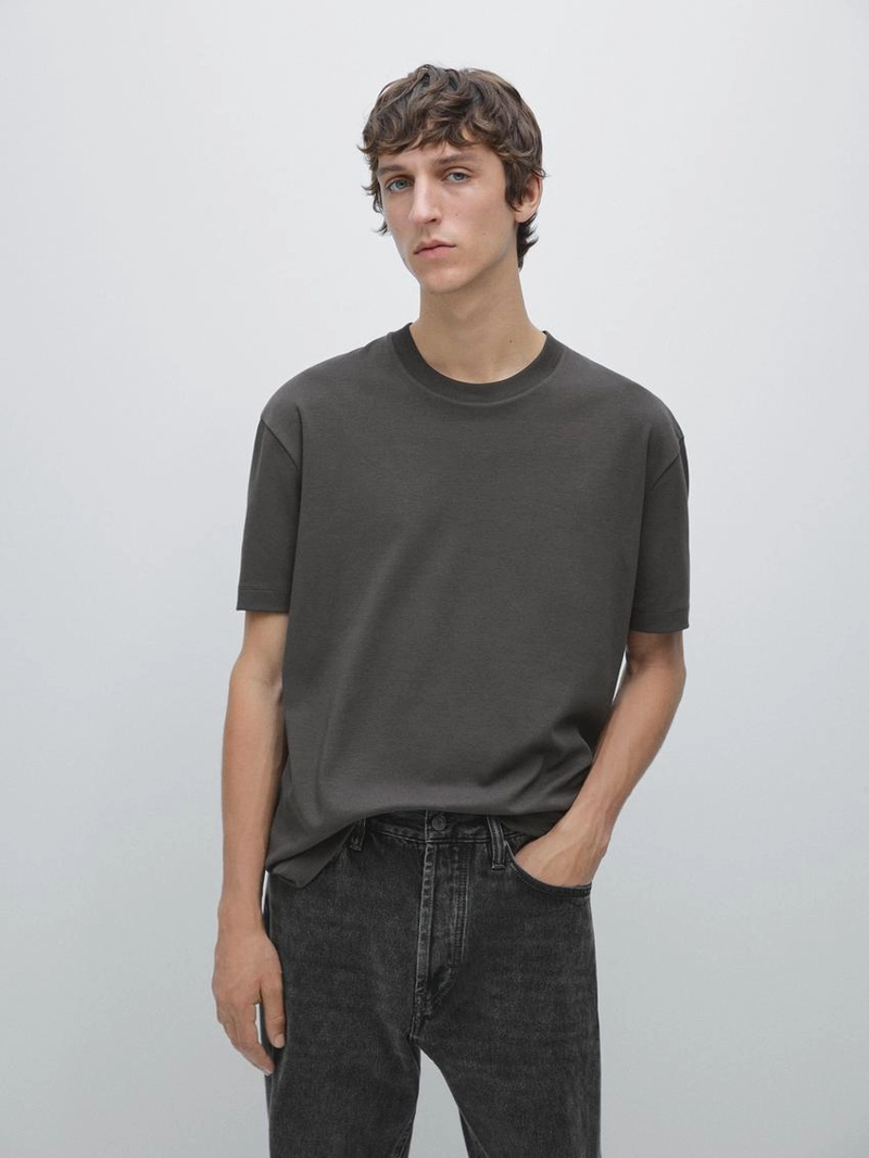 Футболка среднего веса из 100% хлопка