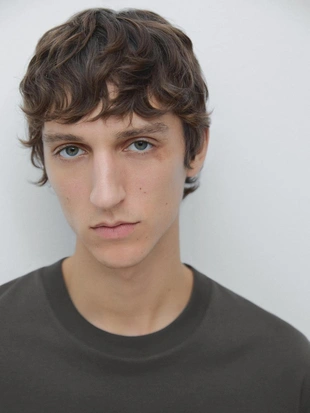 Футболка среднего веса из 100% хлопка- Заказать в России