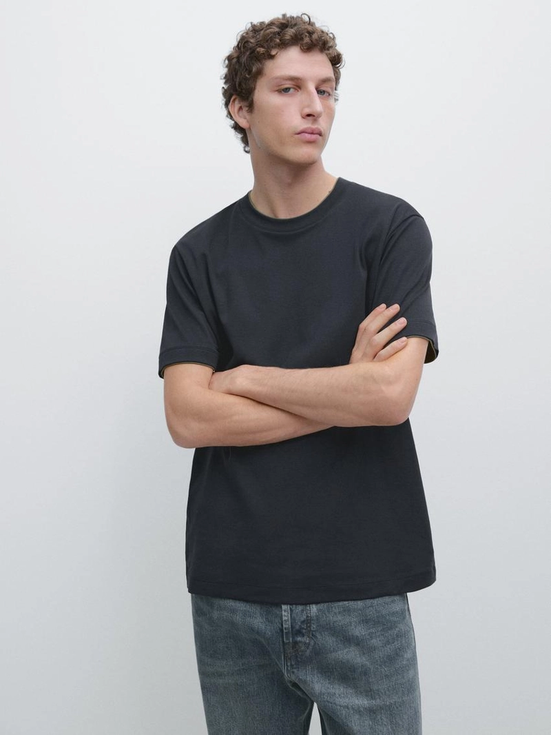 Футболка из 100% хлопка с контрастным воротником