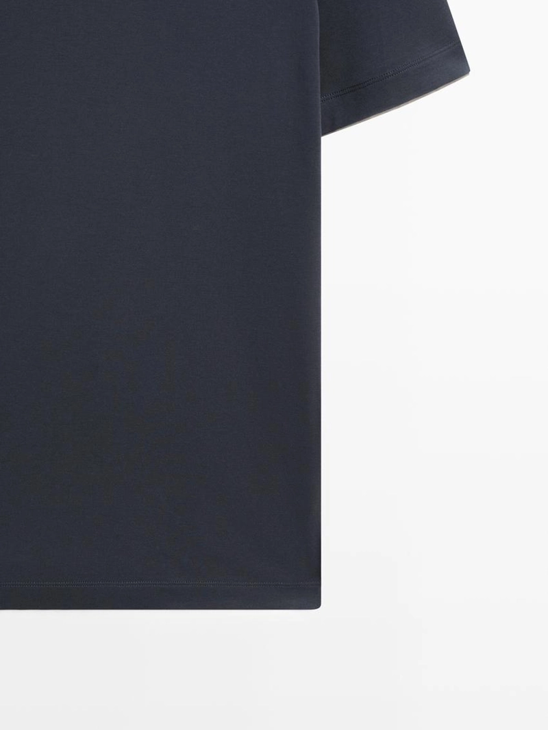 Футболка из 100% хлопка с контрастным воротником