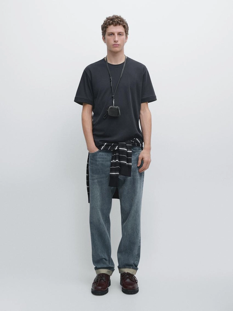 Футболка из 100% хлопка с контрастным воротником