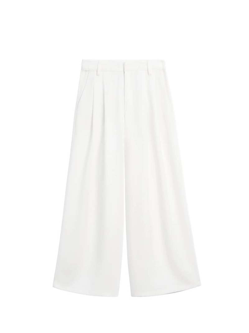 Широкие брюки с защипами