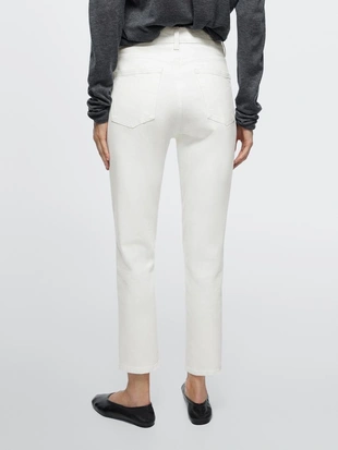 Джинсы с завышенной посадкой и укороченные брючины- Заказать в России