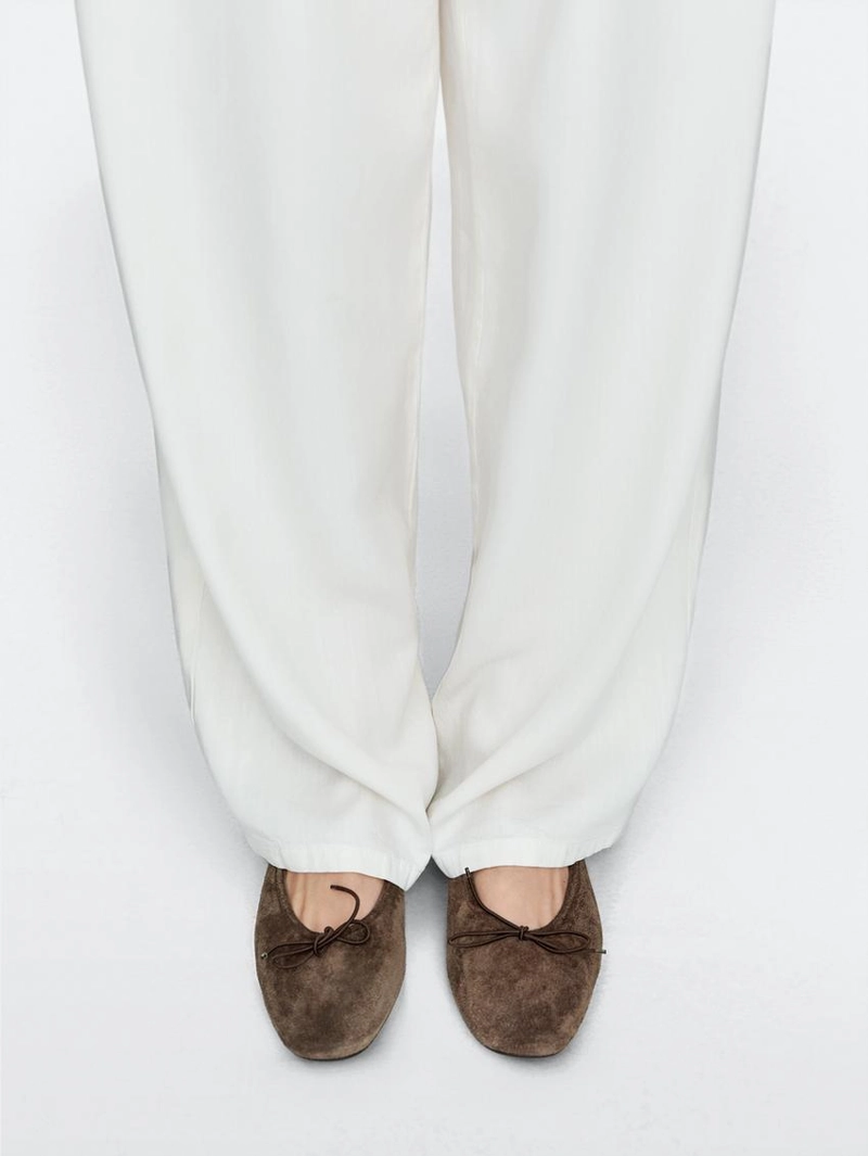 Туфли балетки на завязках