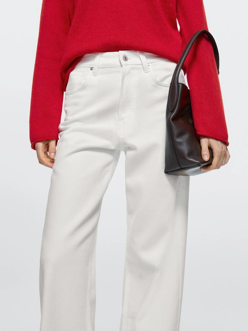 Джинсы с высокой посадкой и широкими штанинами