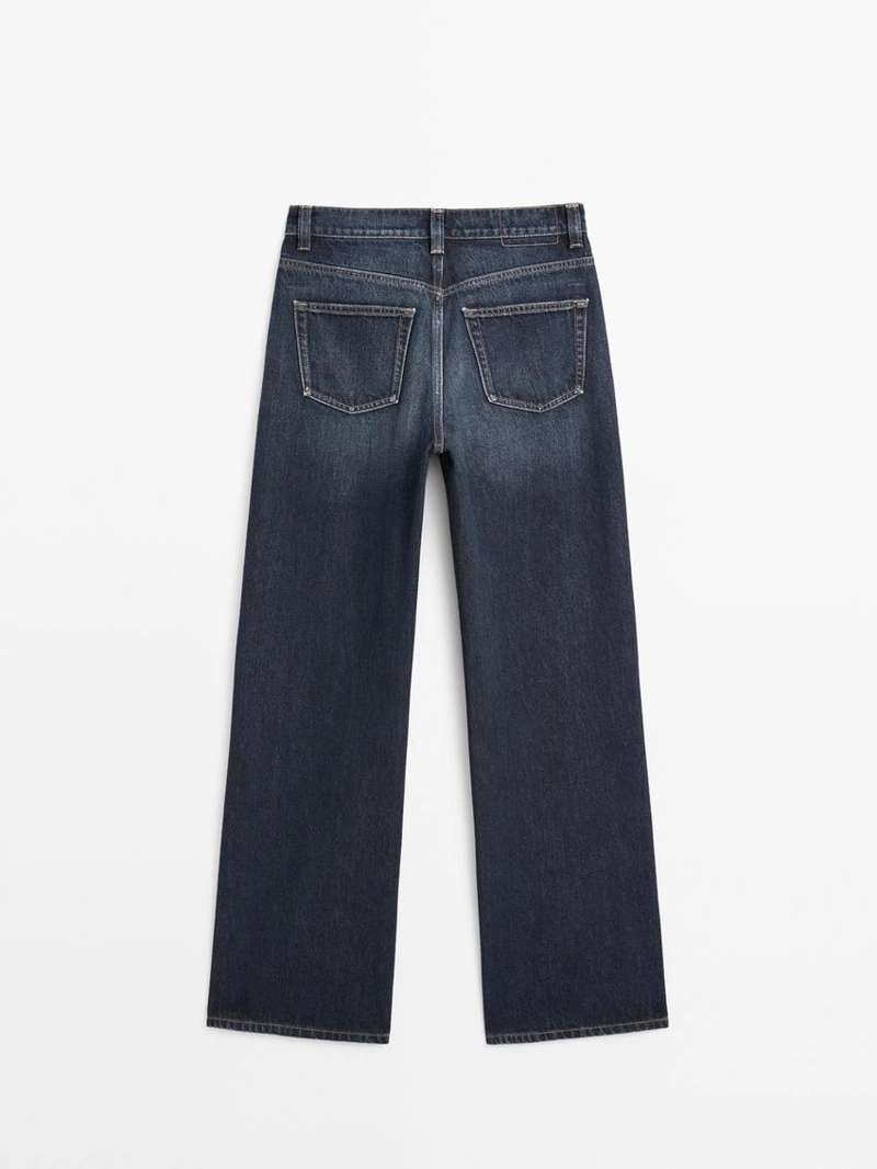 Джинсы с высокой талией и широкими брючинами