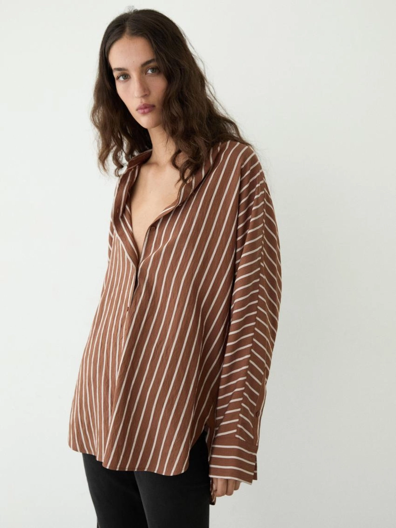 Рубашка с полосатым узором и рукавами летучая мышь