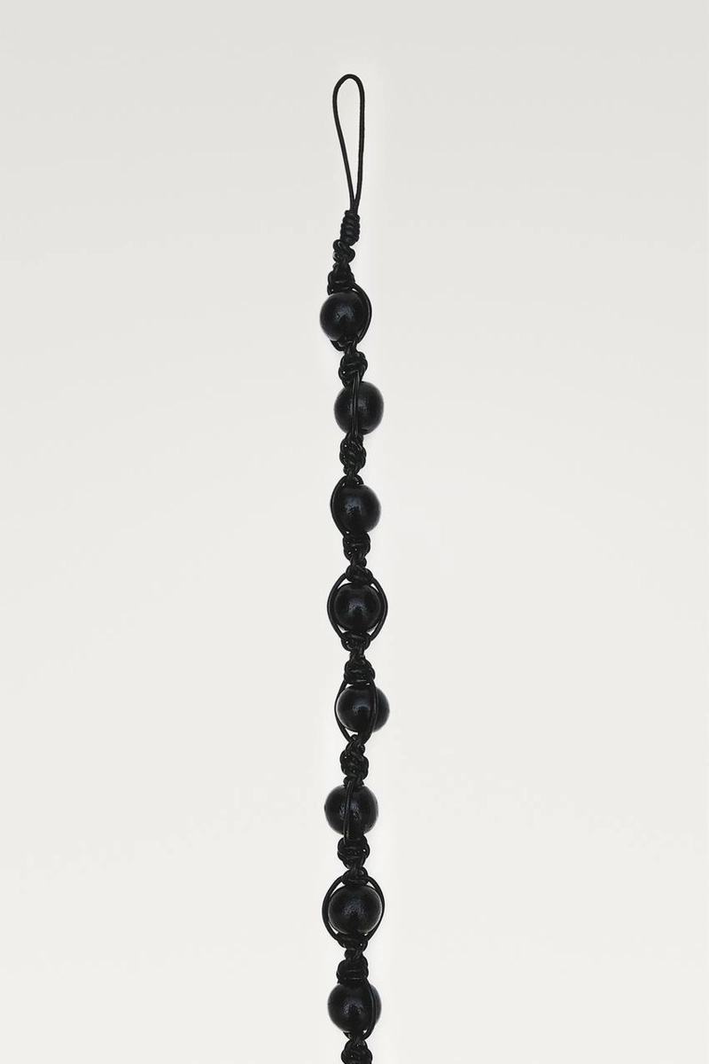 Кожаный ремень с деревянными бусинами