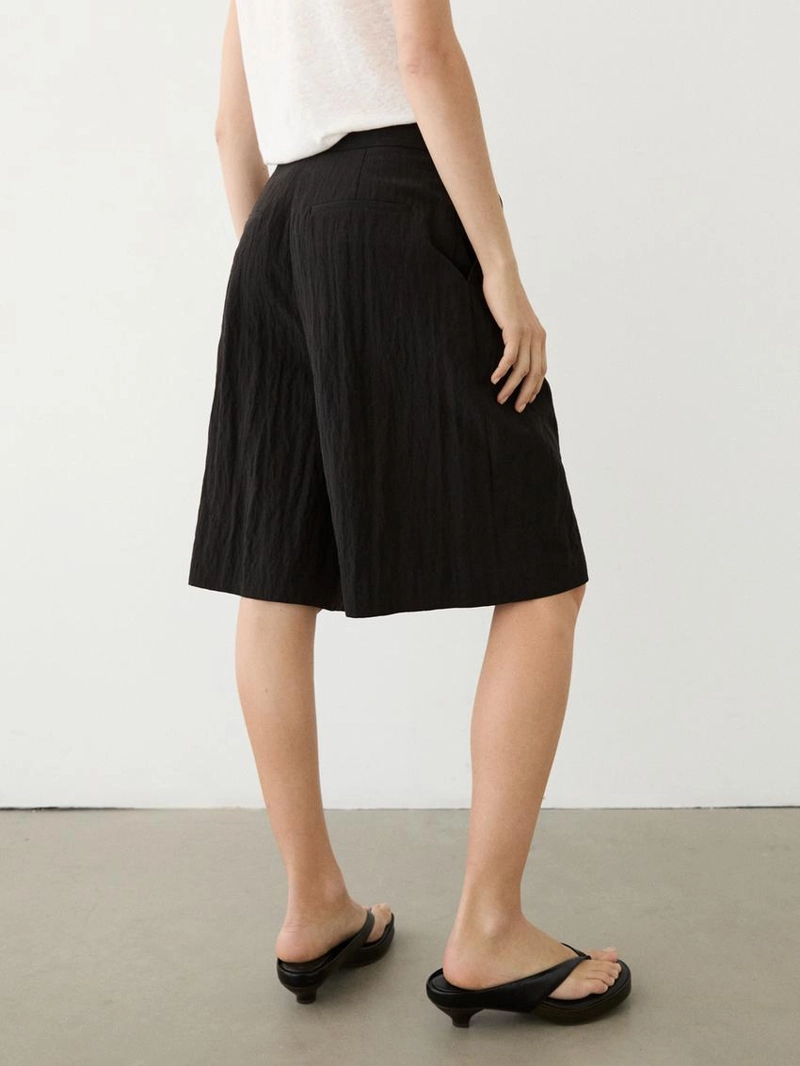 Бермуды из технической ткани