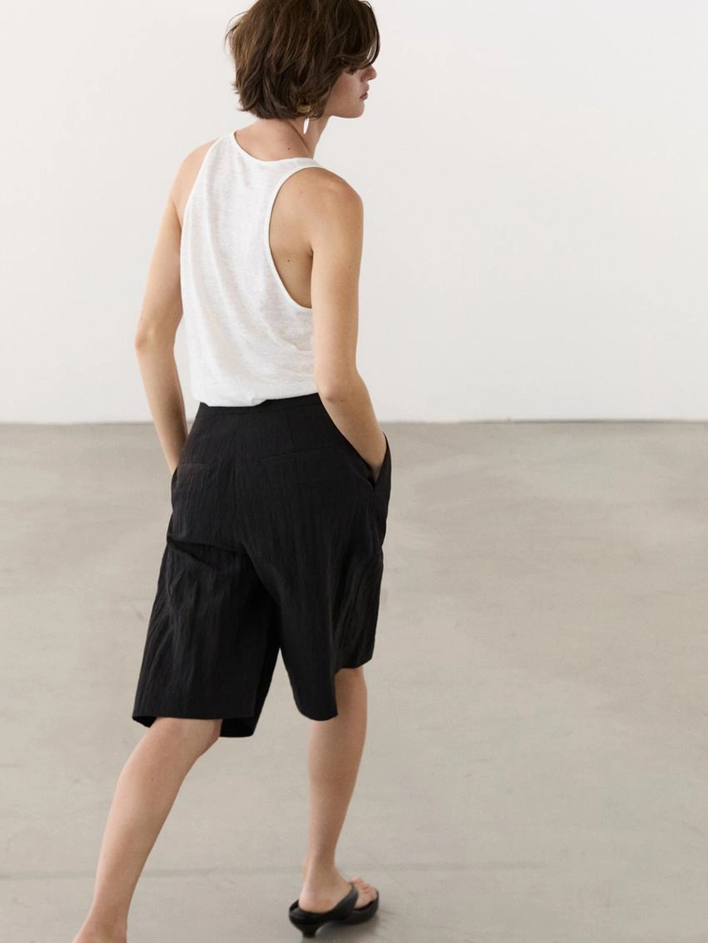 Бермуды из технической ткани