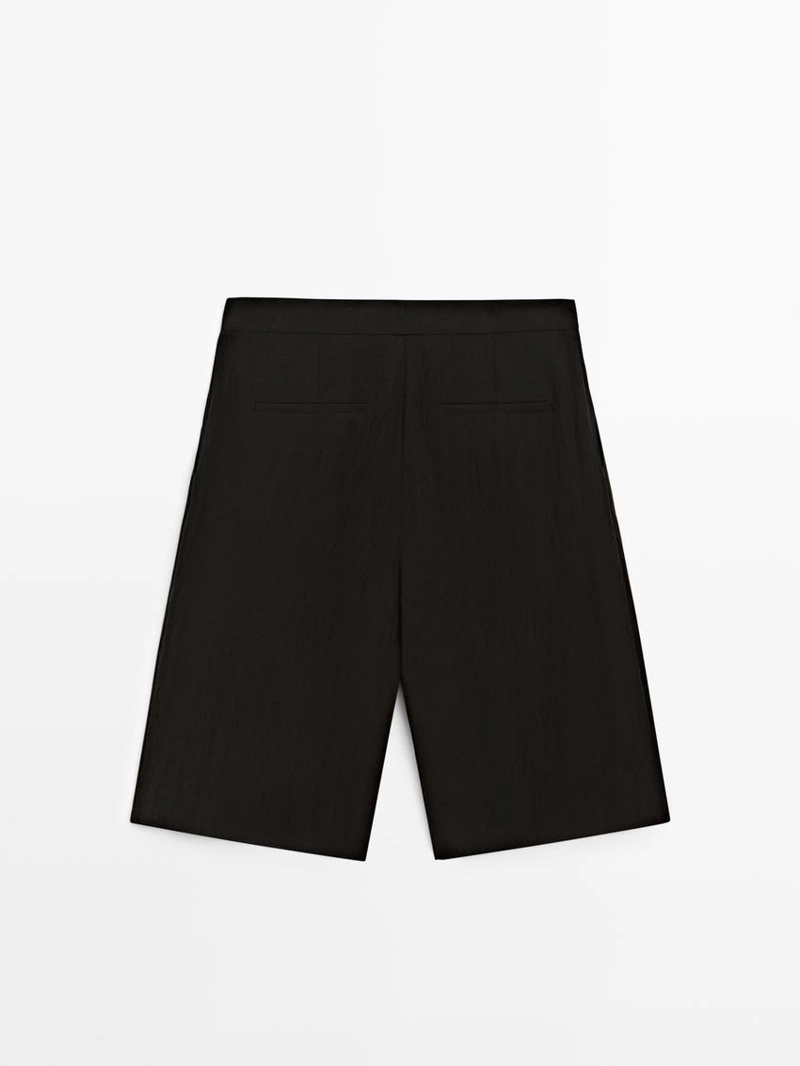 Бермуды из технической ткани