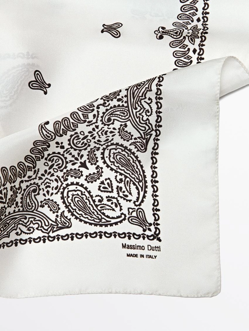 Шелковый шарф с пейсли в кремовом цвете