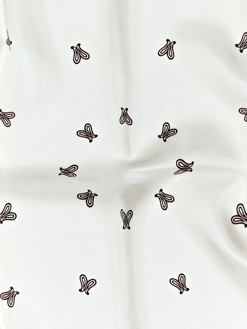 Шелковый шарф с пейсли в кремовом цвете