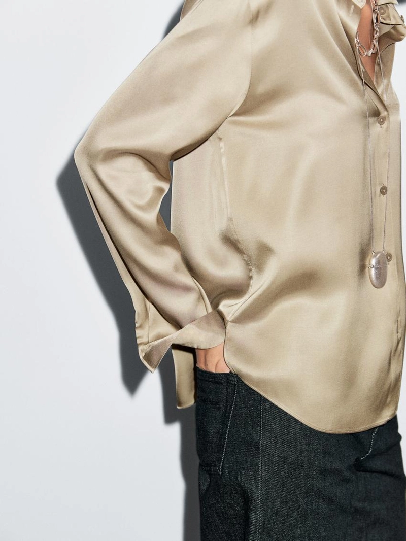 Рубашка из потрясающего атласа