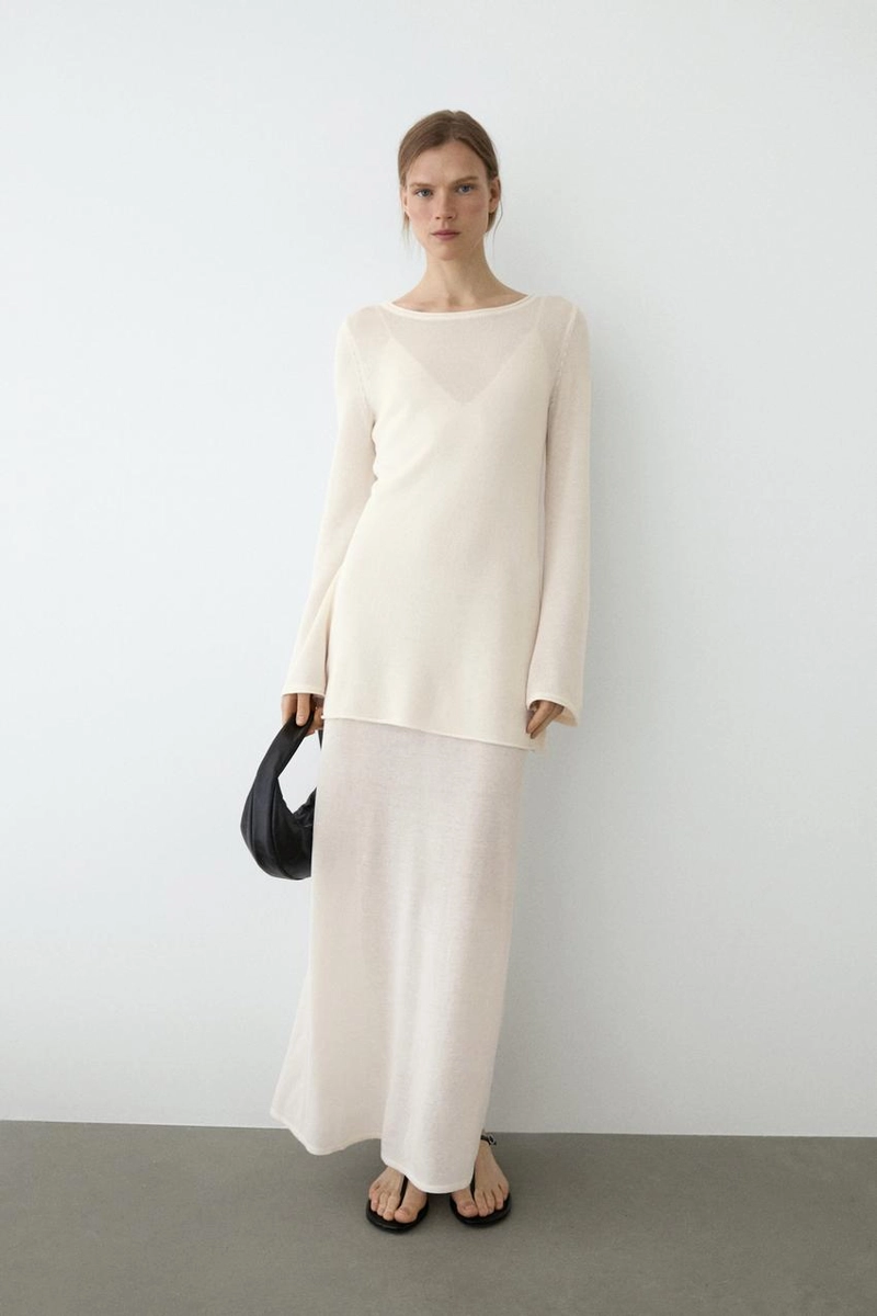 Платье из хлопковой ткани с длинными рукавами