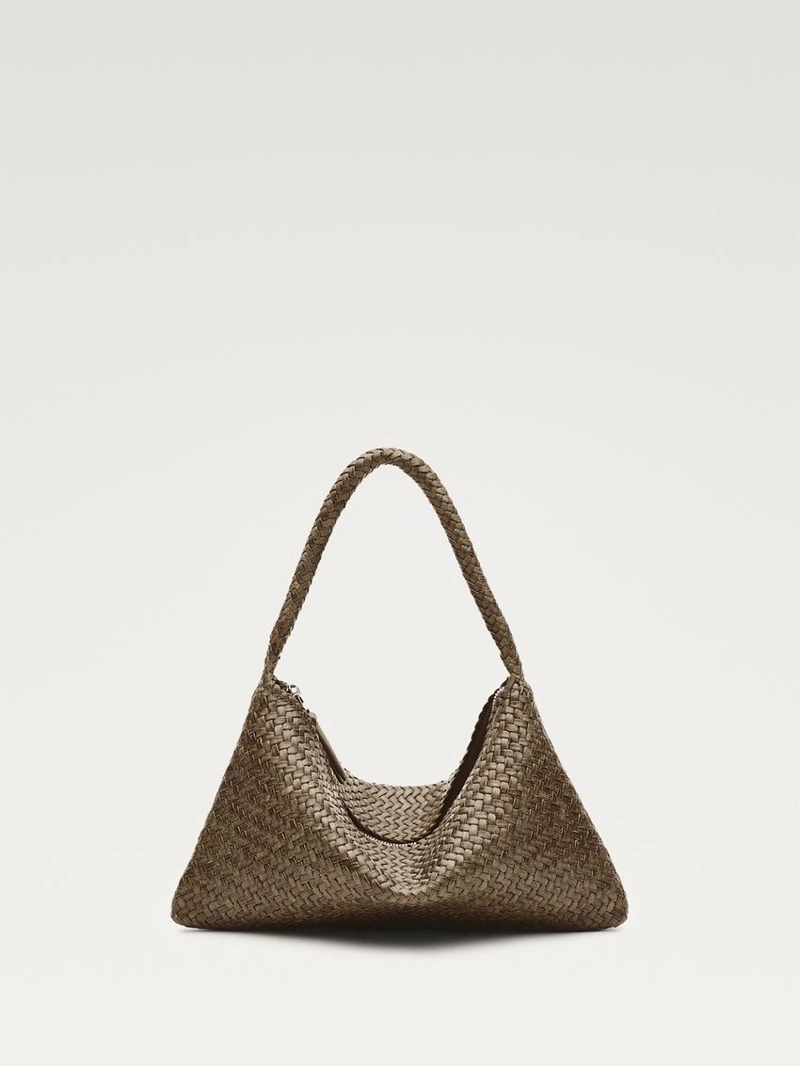 Небольшая плетеная кожаная сумка через плечо