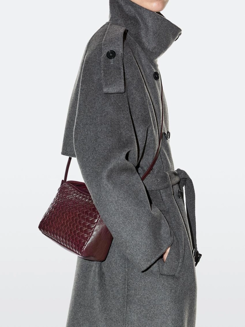 Сумочка мини из плетеной кожи наппа