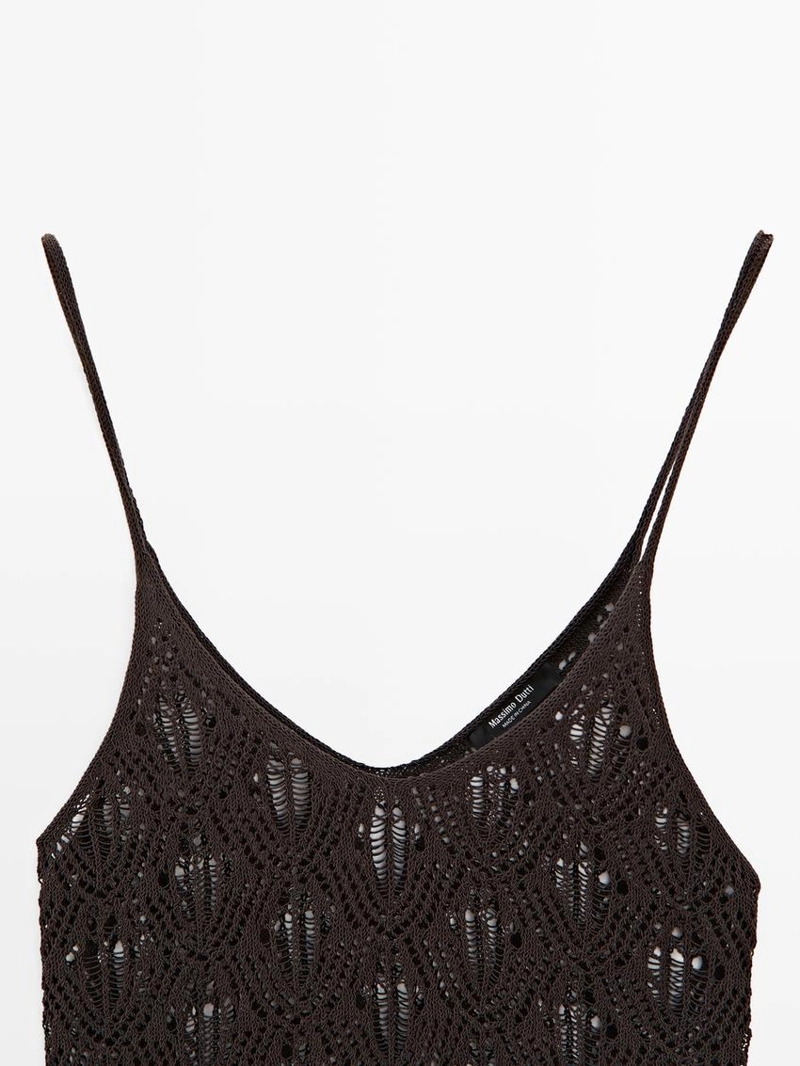 Топ с бретелями и деталями кружевной вязки