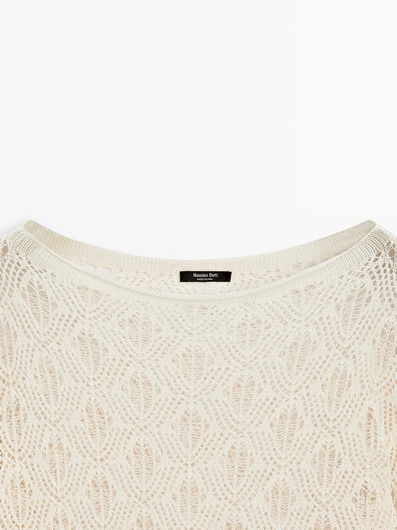 Свитер с лодочкой и деталями сетки