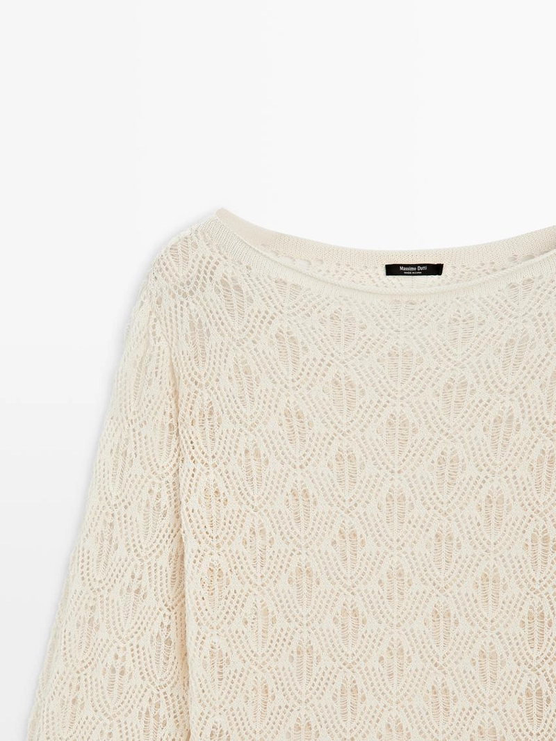 Свитер с лодочкой и деталями сетки